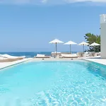 Fcd75 - Super Exclusive Seafront Luxury In Les Parcs De Tropez Villa