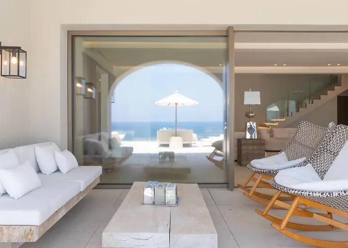 Fcd75 - Super Exclusive Seafront Luxury In Les Parcs De Tropez Villa *