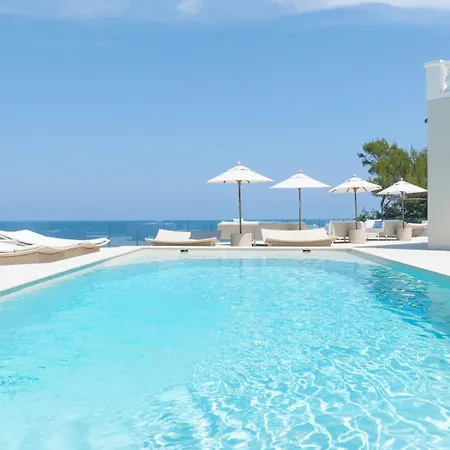 Fcd75 - Super Exclusive Seafront Luxury In Les Parcs De Tropez Villa